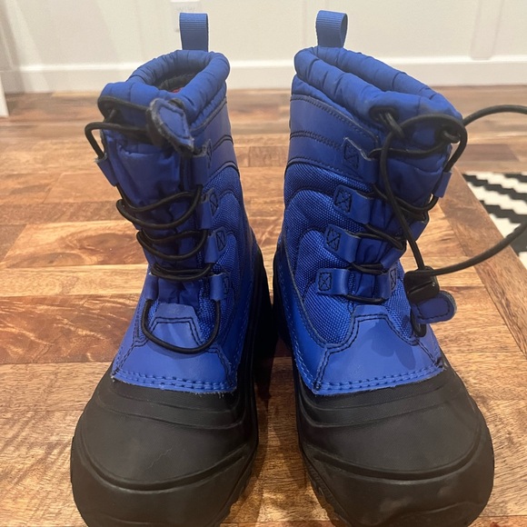 North Face winter boots. Like new. - Picture 1 of 3
